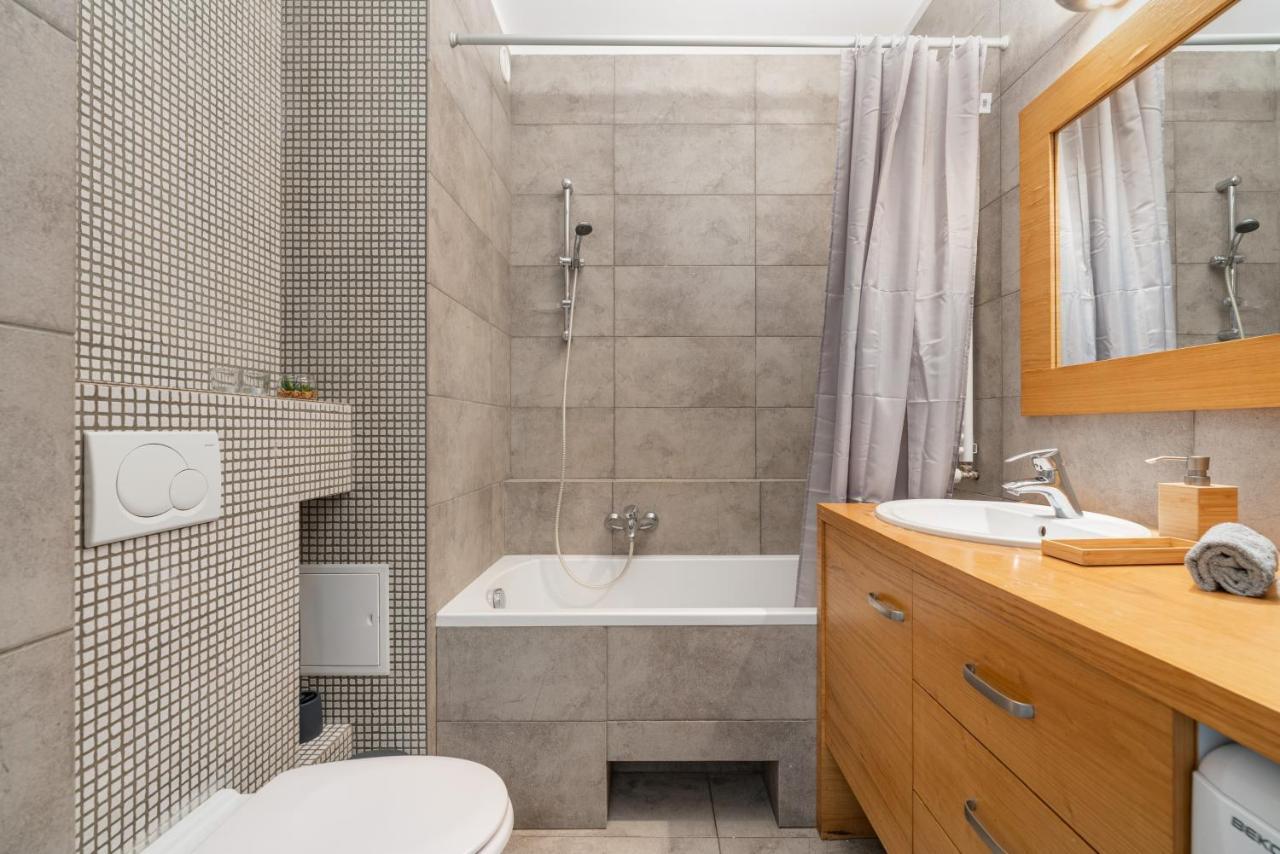 Superapart Wilanowska Apt 20 "Pet-Friendly 1Br Home With Patio ワルシャワ エクステリア 写真